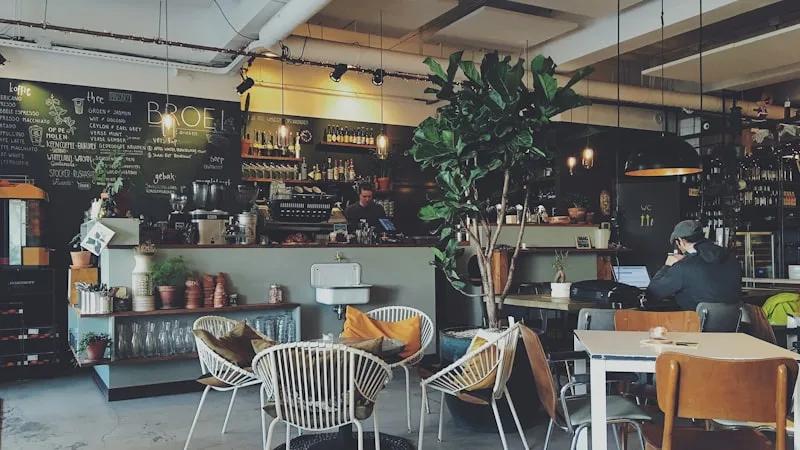 Cafe & Restaurant
